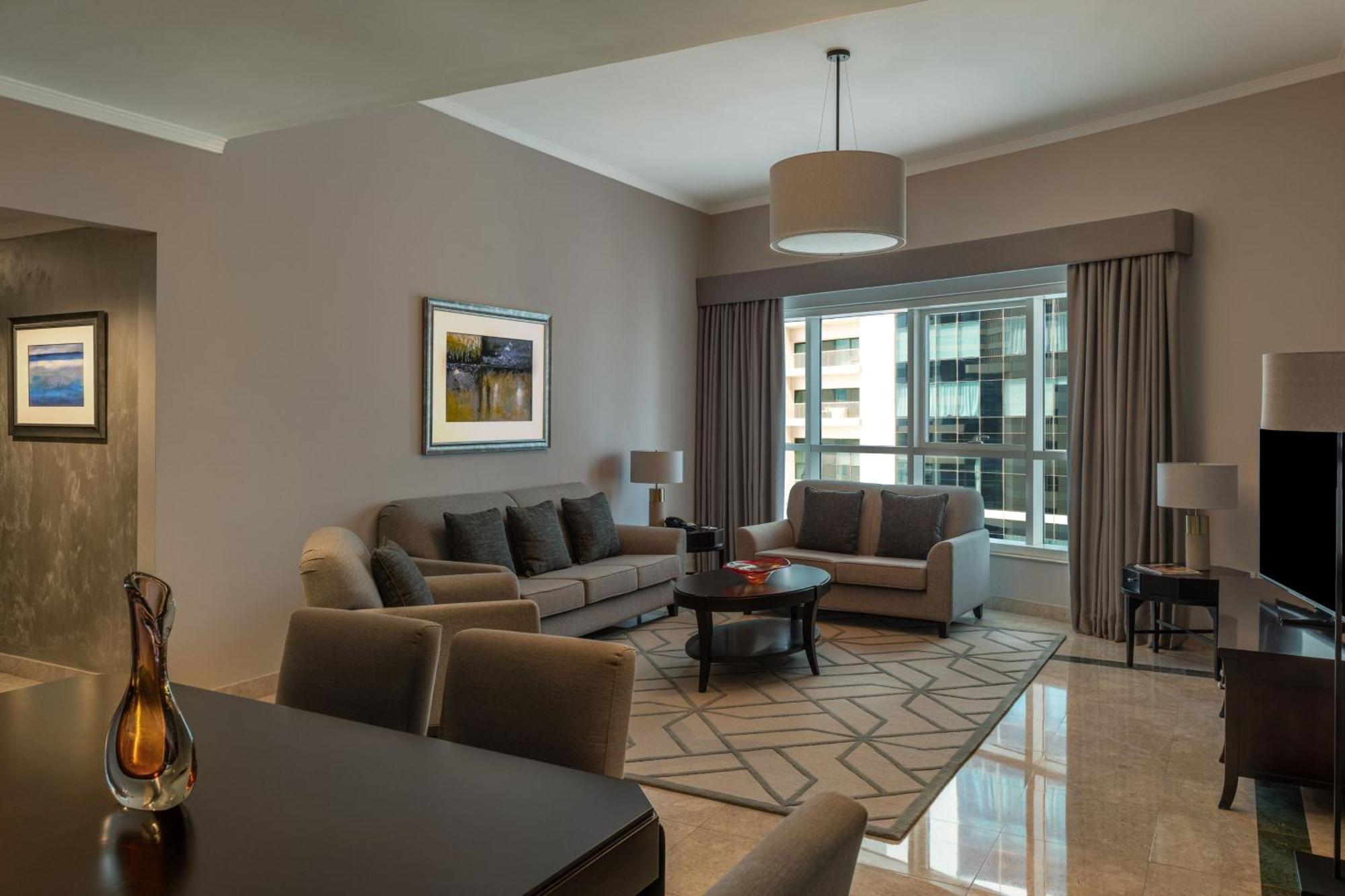 فندق ماريوت هاربر 4*
